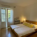 Apartment Sea