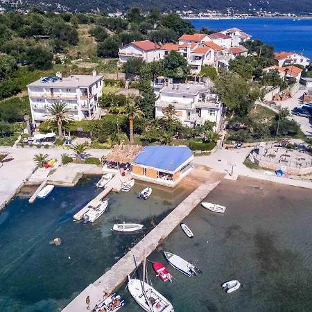 Sea Apartman *